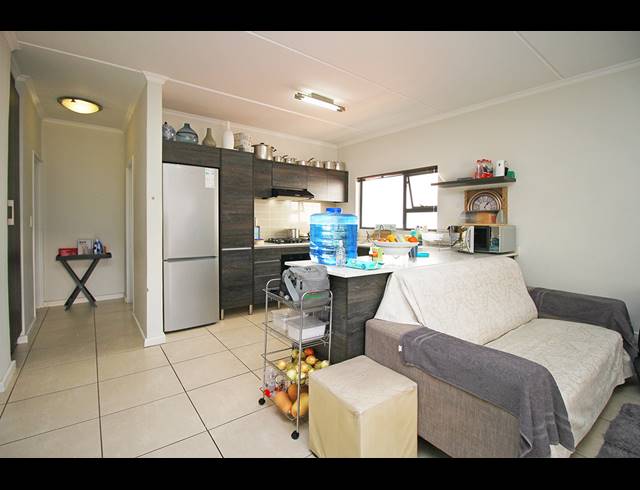 2 BEDROOM APARTMENT FOR SALE IN GREENSTONE HILL